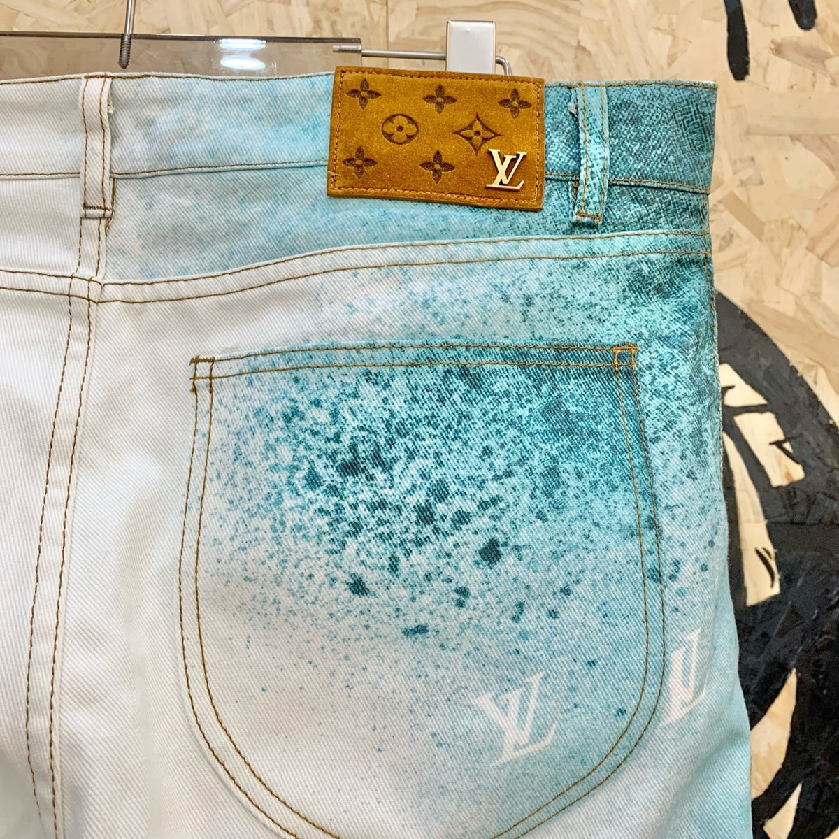 Louis Vuitton - Other - Denim - Jeans - Multicolour - (32)