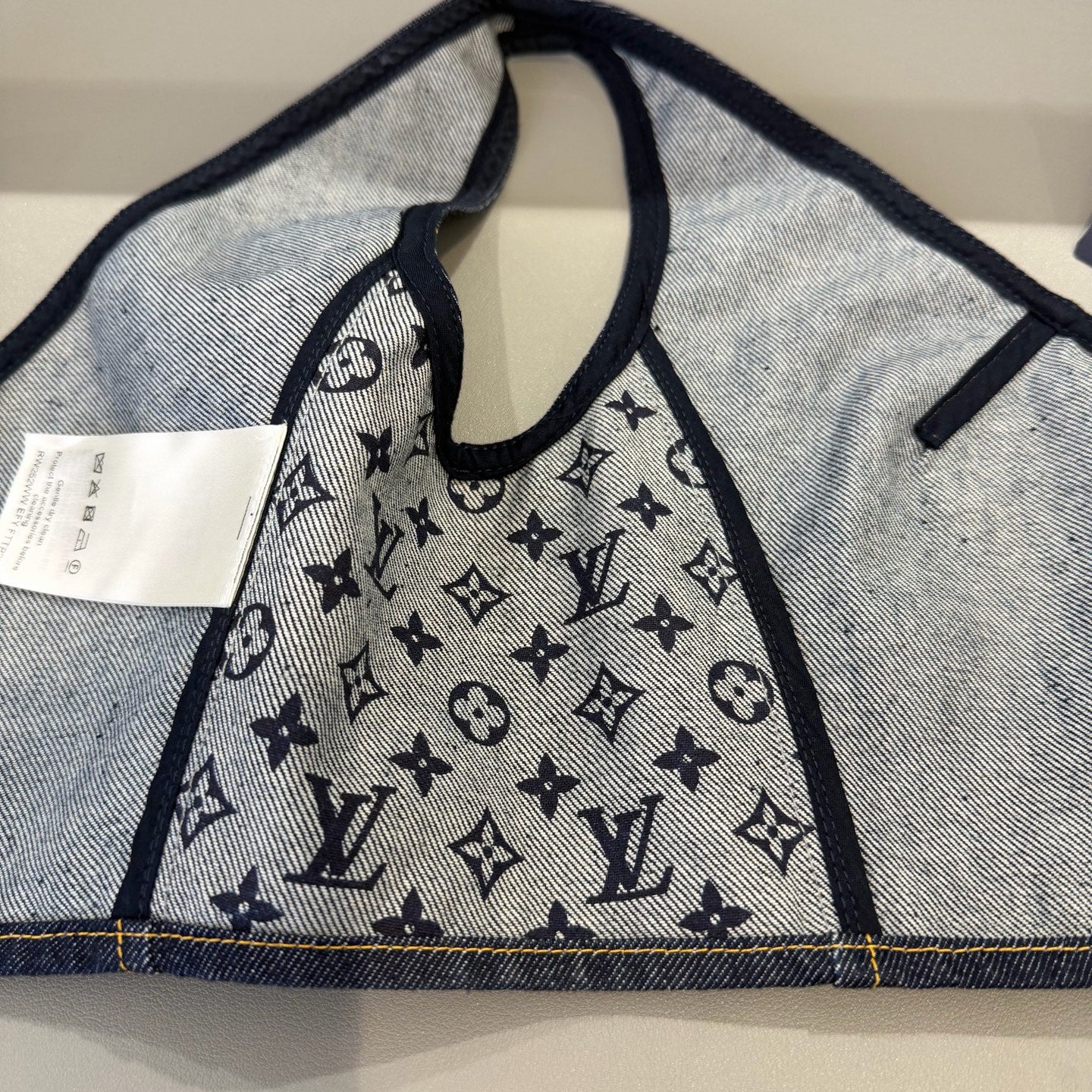 Louis Vuitton - Other - Denim - Jeans - Navy - (34)