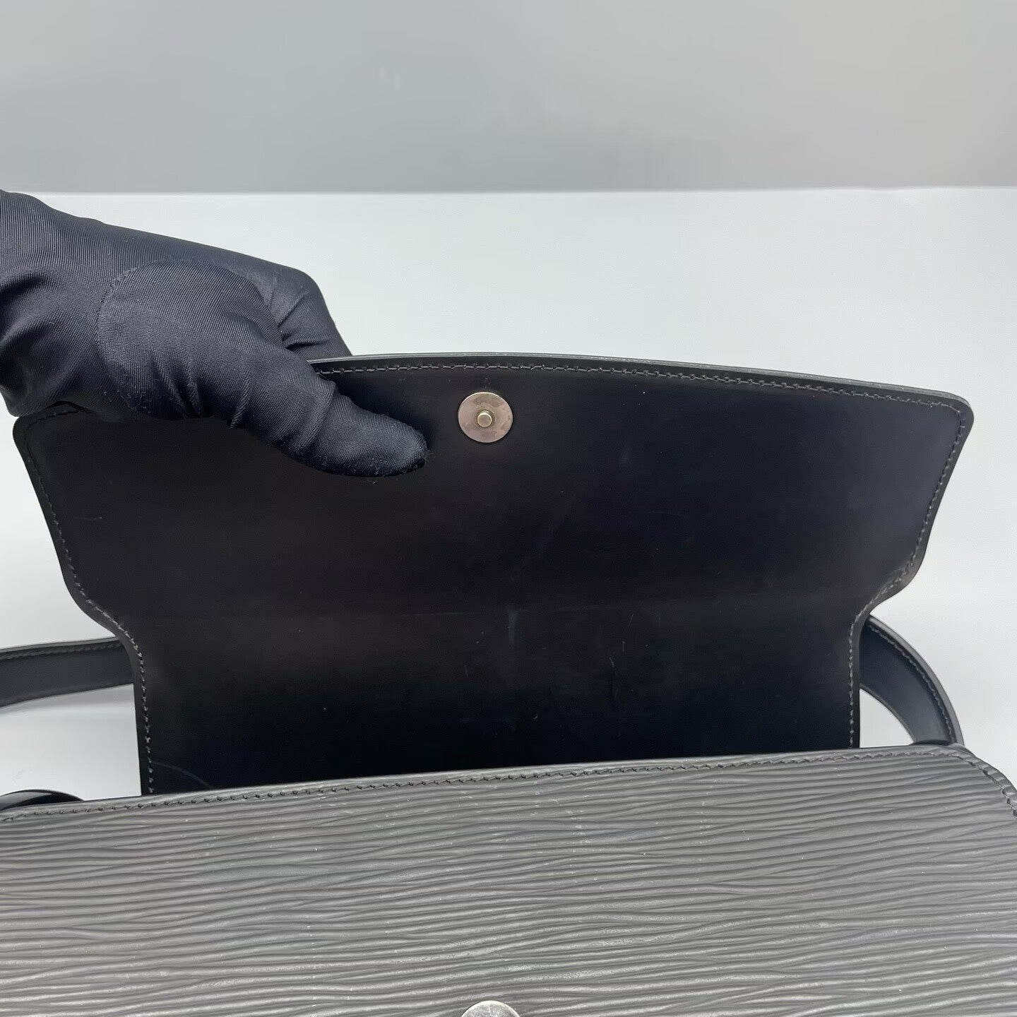 Louis Vuitton - Other - Epi leather - Black - (small)