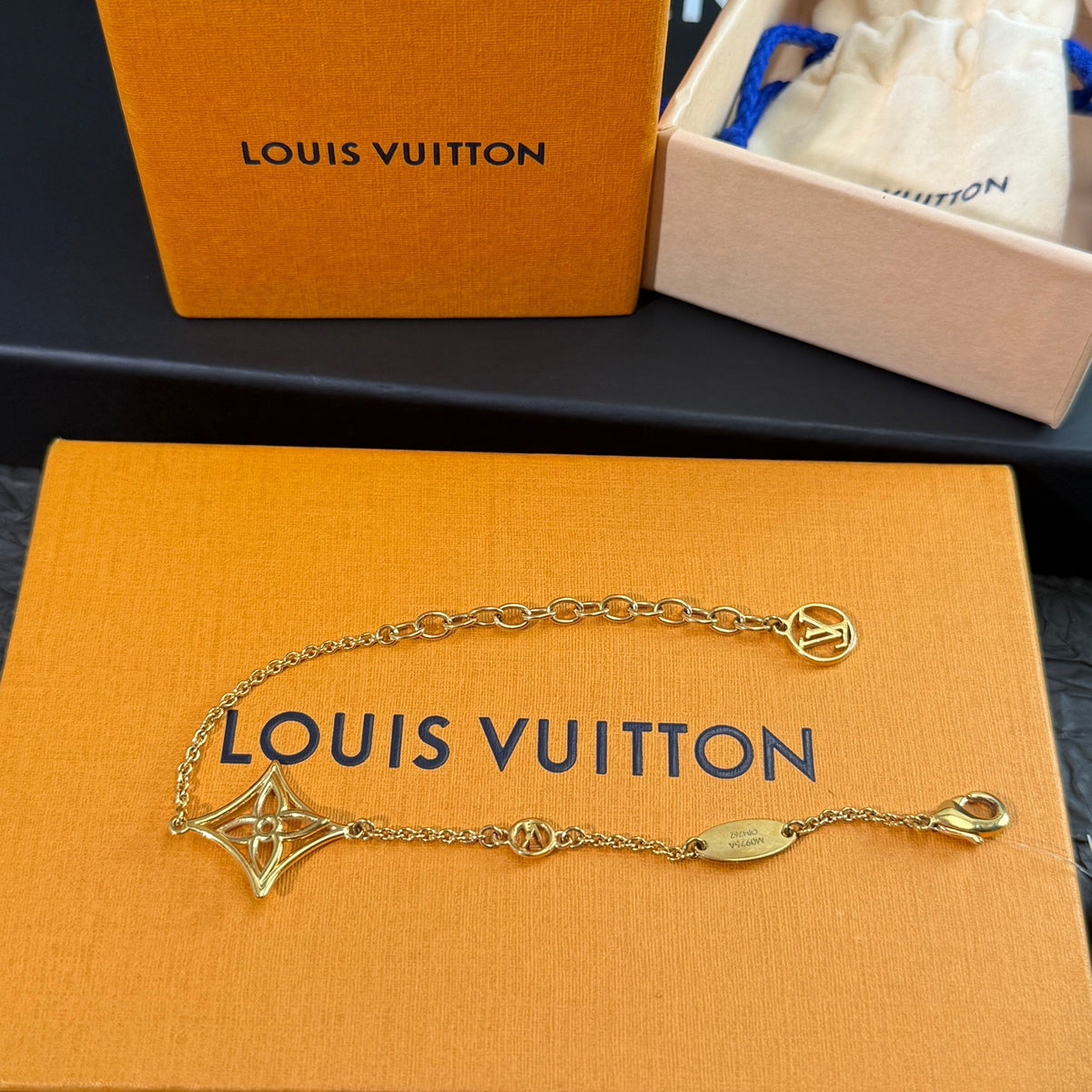 Louis Vuitton - Other - Gold-tone finish; base metal composition not confirmed - Gold
