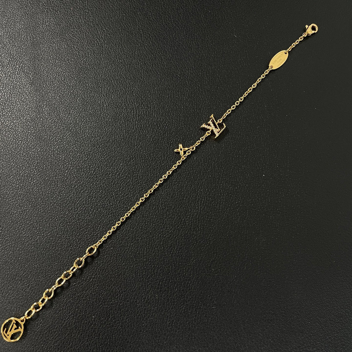 Louis Vuitton - Other - Gold-tone metal with clear stones. - Gold - (18 cm)
