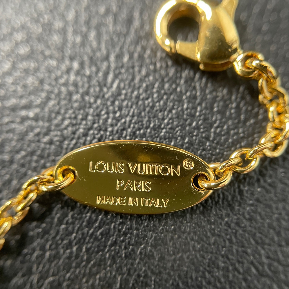 Louis Vuitton - Other - Gold-tone metal with clear stones. - Gold - (18 cm)