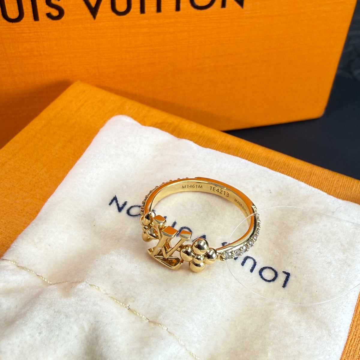Louis Vuitton - Other - Gold-tone metal with diamond accents - Gold - (M)