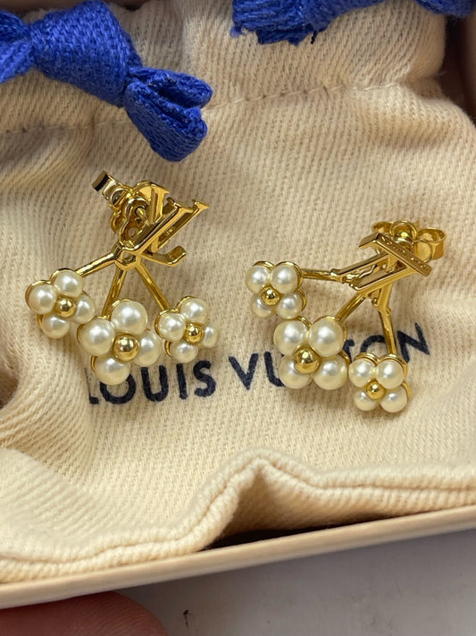 Louis Vuitton - Other - Gold-tone metal with imitation pearl embellishments. - Multicolour