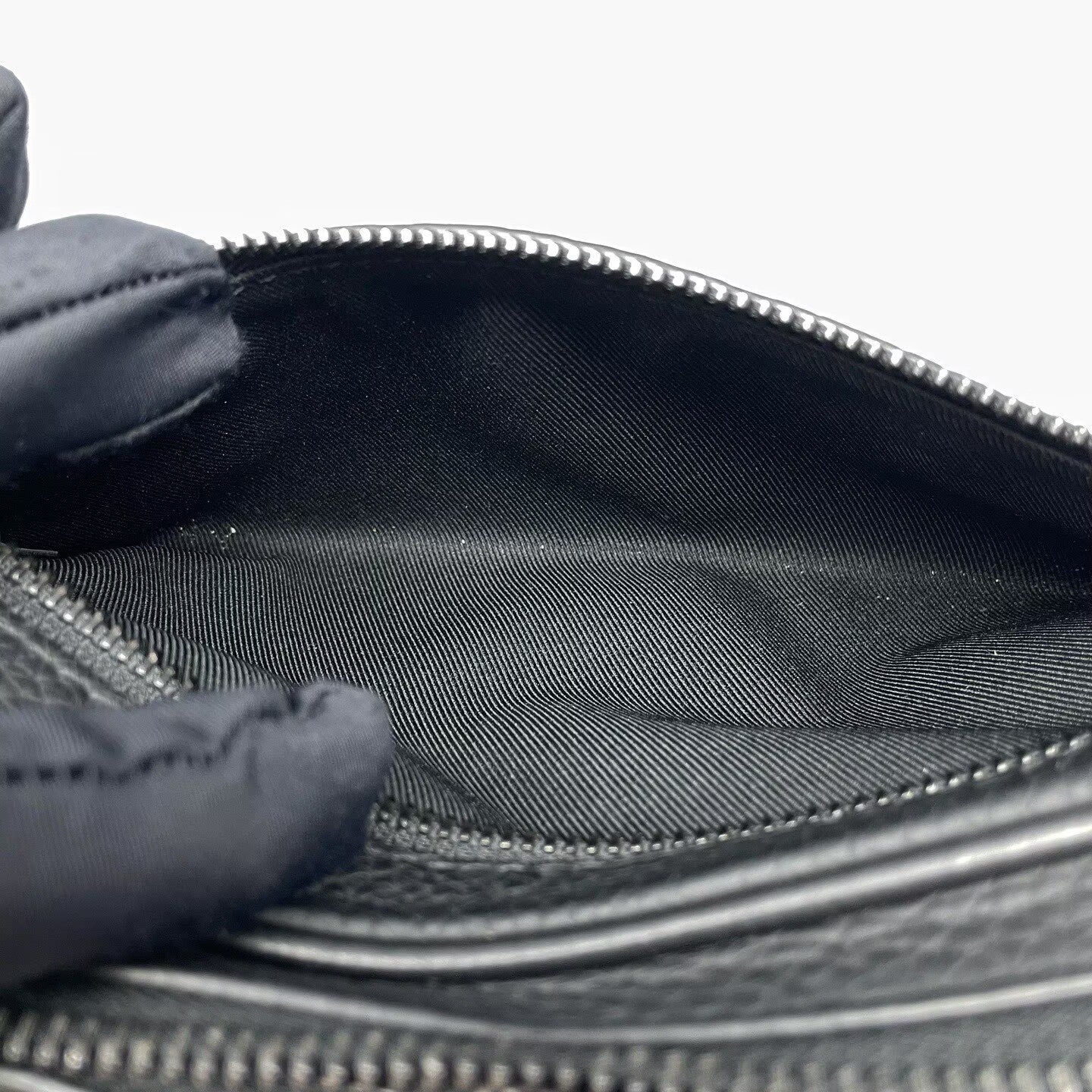 Louis Vuitton - Other - Grained leather - Black - (mini)
