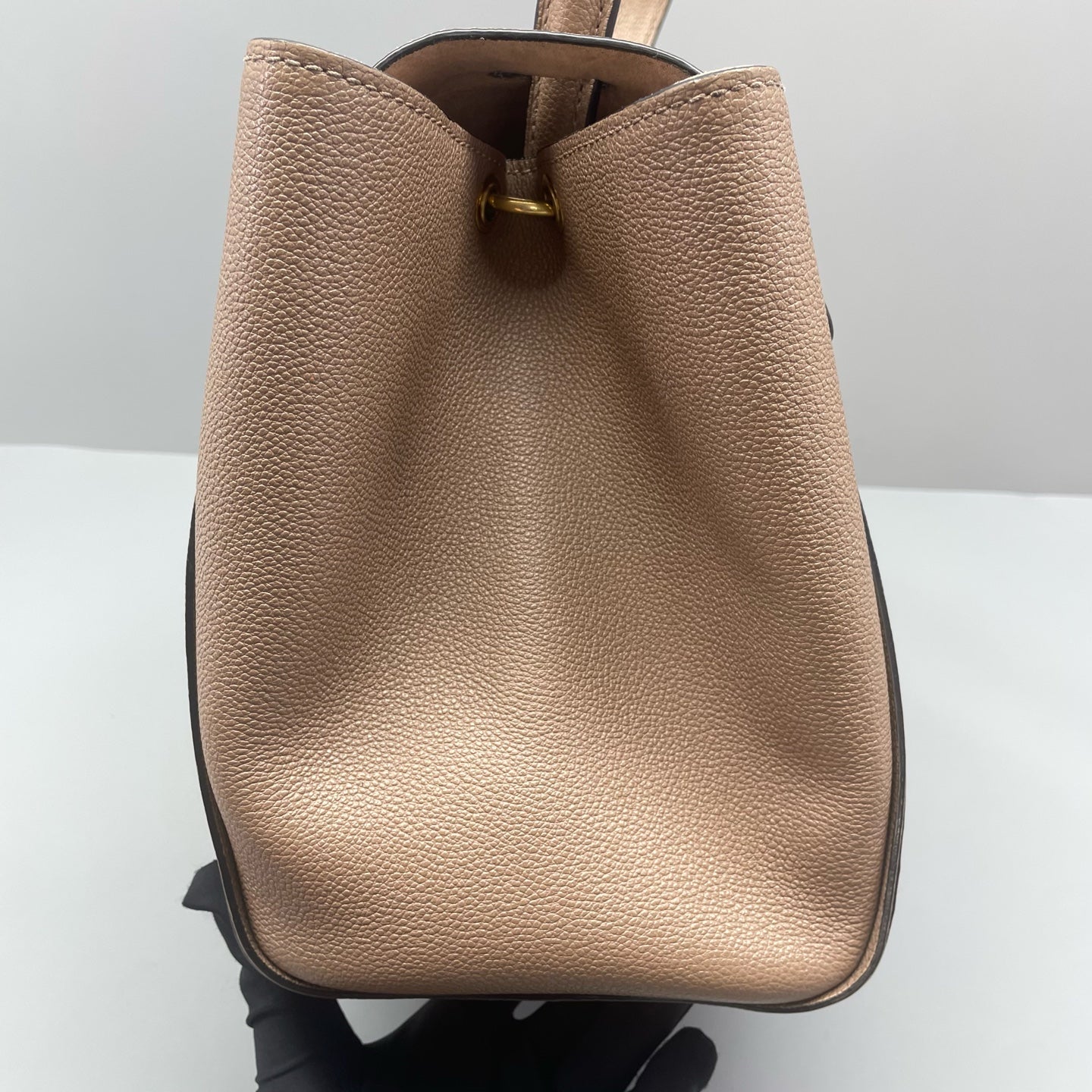 Louis Vuitton - Other - Leather - Beige - (medium)
