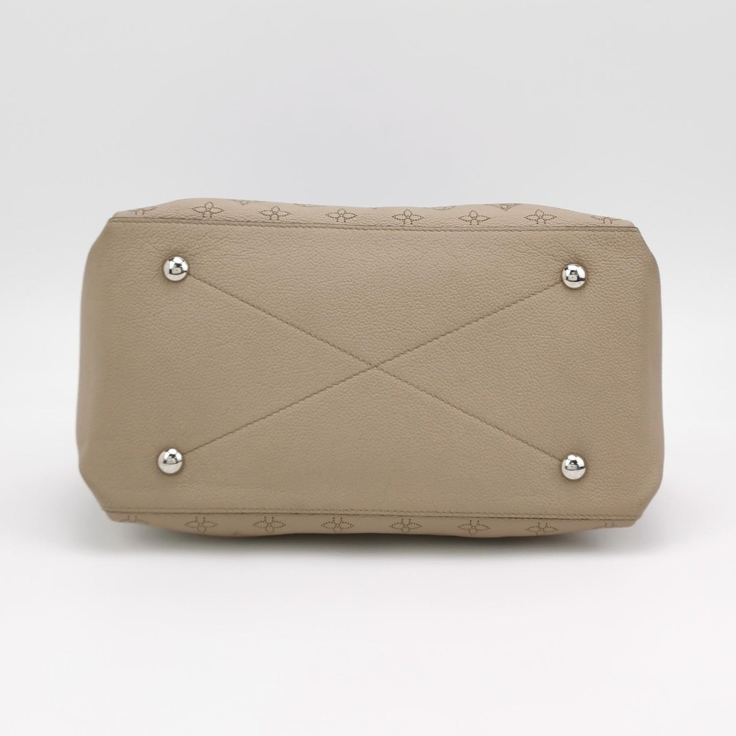 Louis Vuitton - Other - Leather - Beige - (medium)