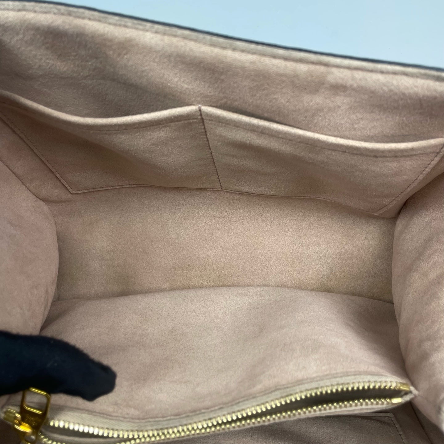 Louis Vuitton - Other - Leather - Beige - (medium)