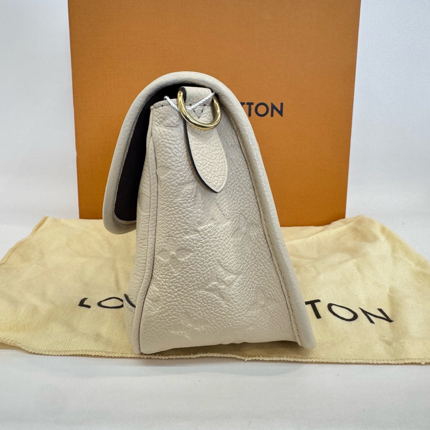 Louis Vuitton - Other - Leather - Beige - (Small)