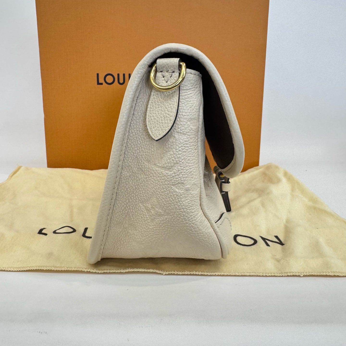 Louis Vuitton - Other - Leather - Beige - (Small)