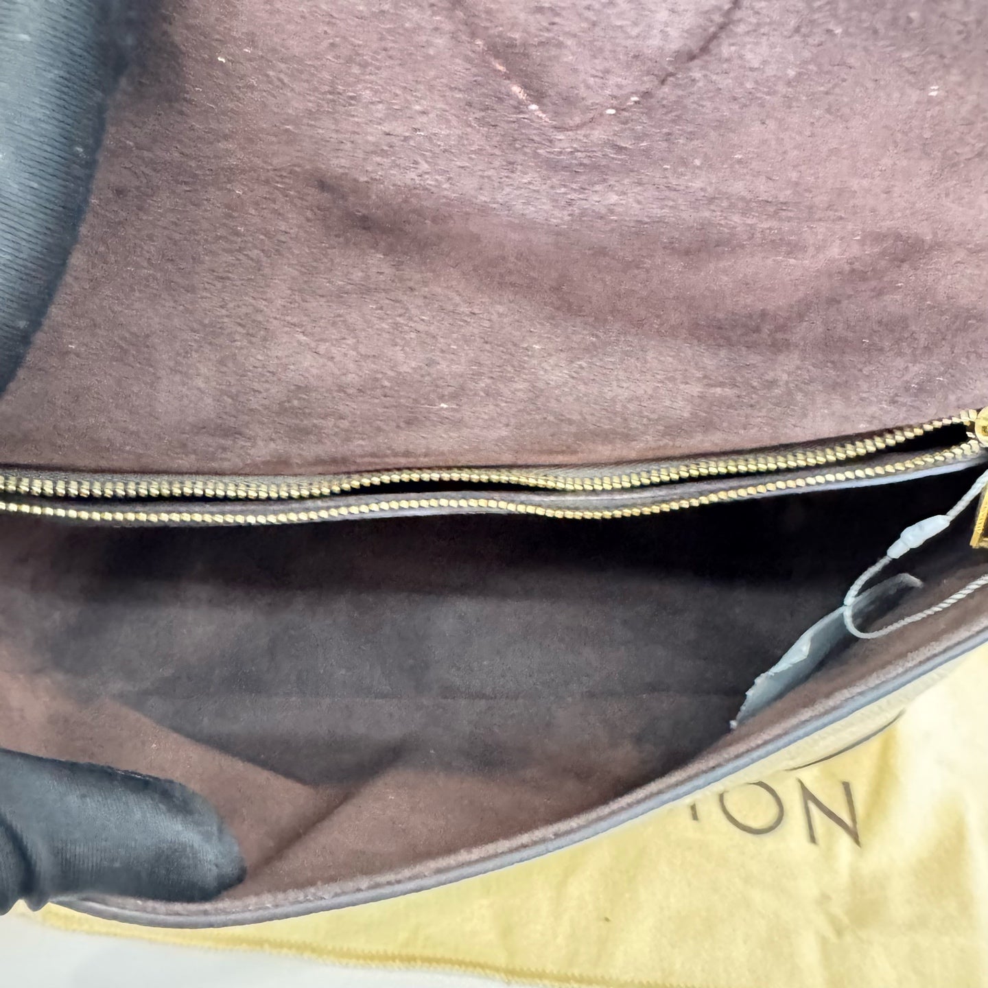 Louis Vuitton - Other - Leather - Beige - (Small)