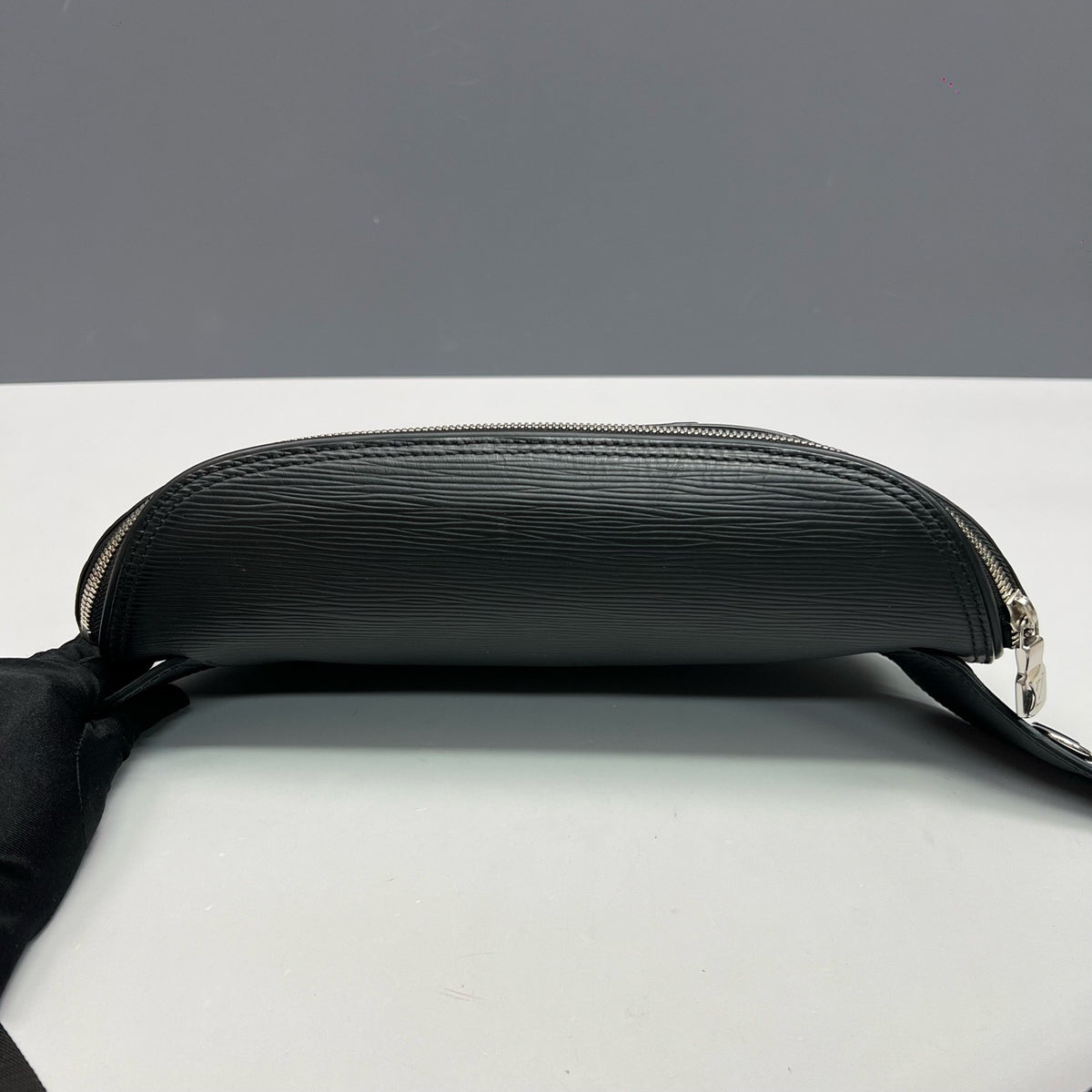 Louis Vuitton - Other - Leather - Black