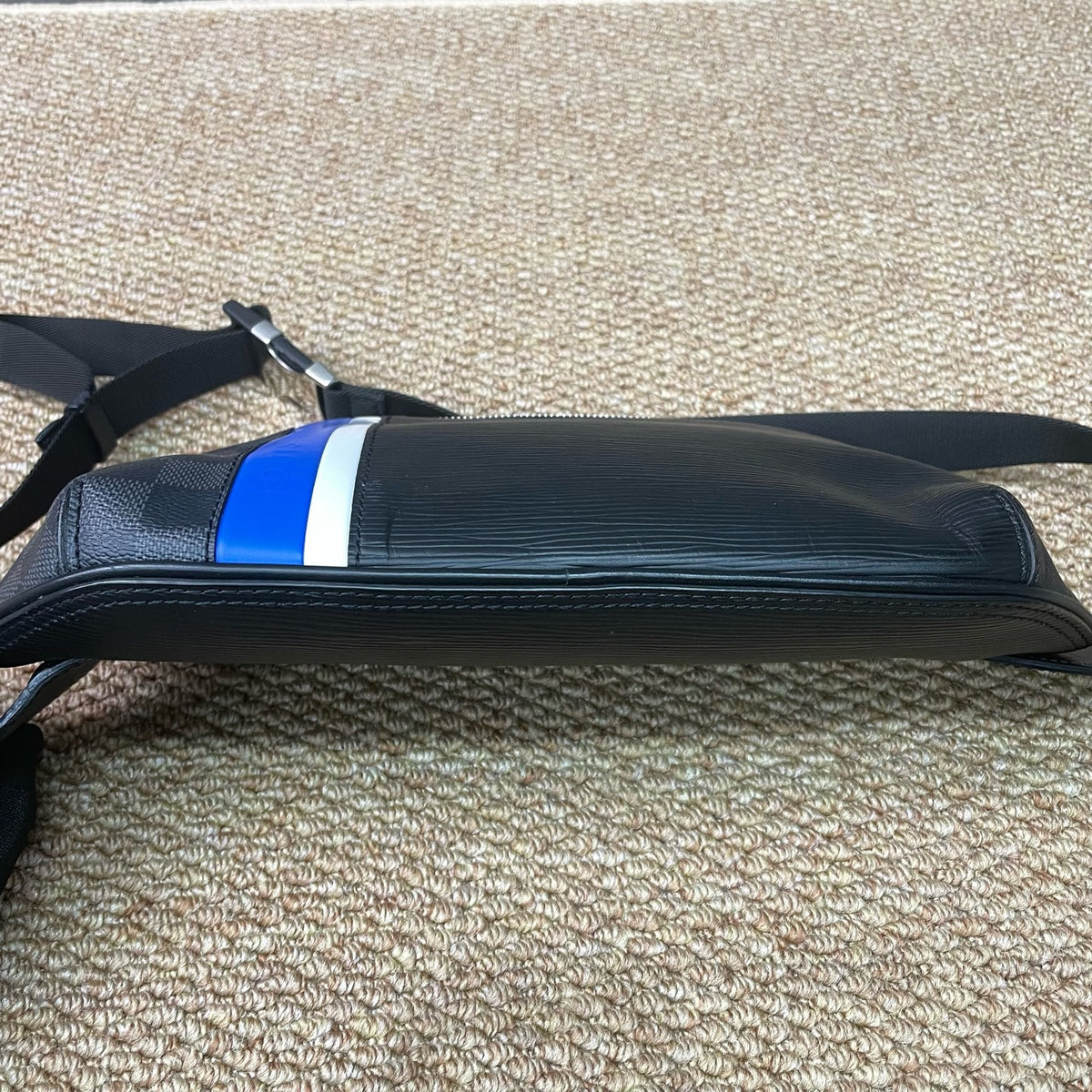 Louis Vuitton - Other - Leather - Black