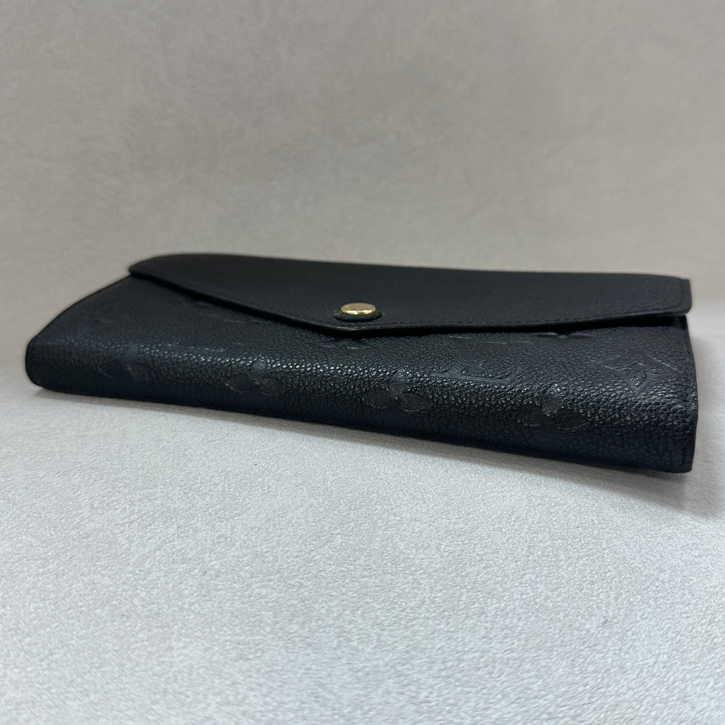 Louis Vuitton - Other - Leather - Black