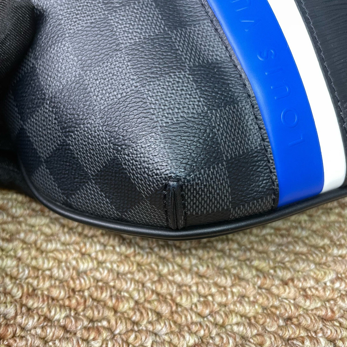 Louis Vuitton - Other - Leather - Black