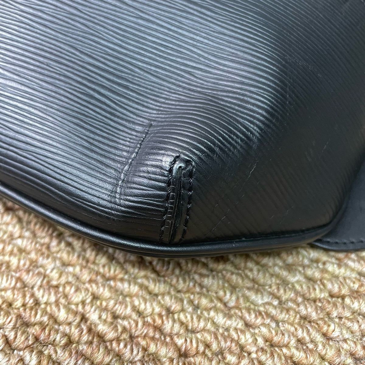 Louis Vuitton - Other - Leather - Black