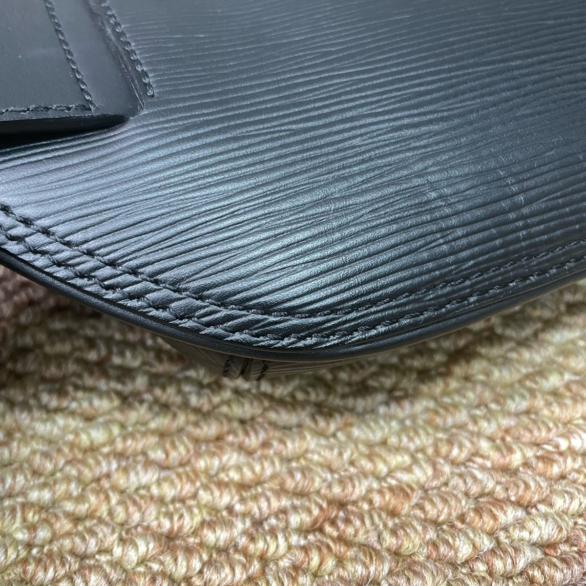 Louis Vuitton - Other - Leather - Black