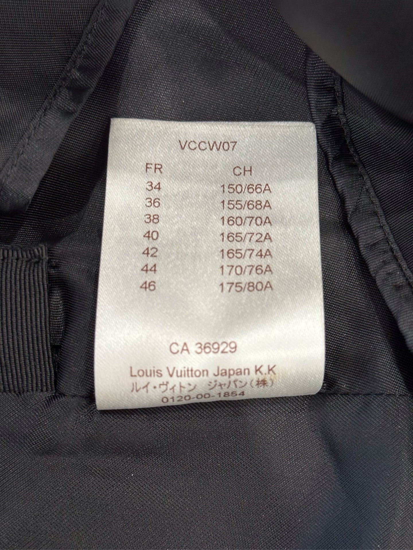 Louis Vuitton - Other - Leather - Black - (36)