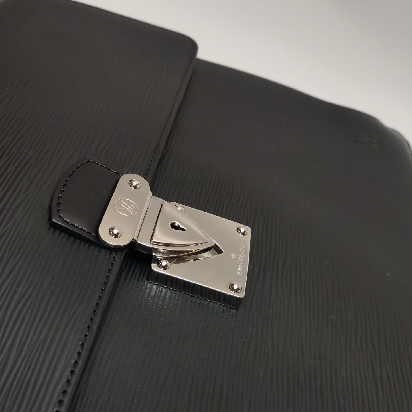 Louis Vuitton - Other - Leather - Black - (large)
