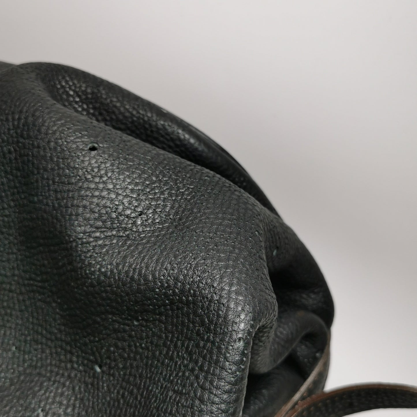 Louis Vuitton - Other - Leather - Black - (large)