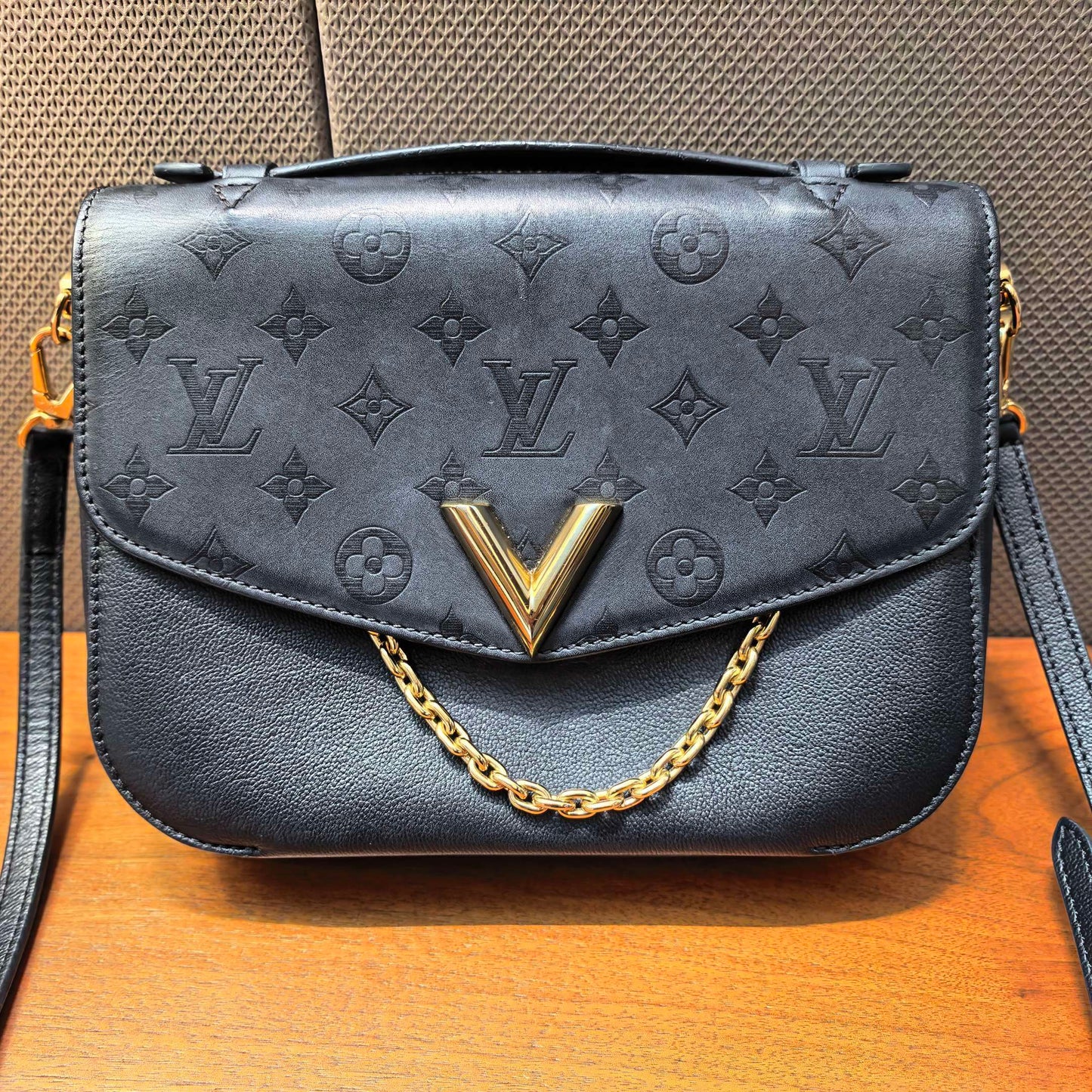Louis Vuitton - Other - Leather - Black - (medium)