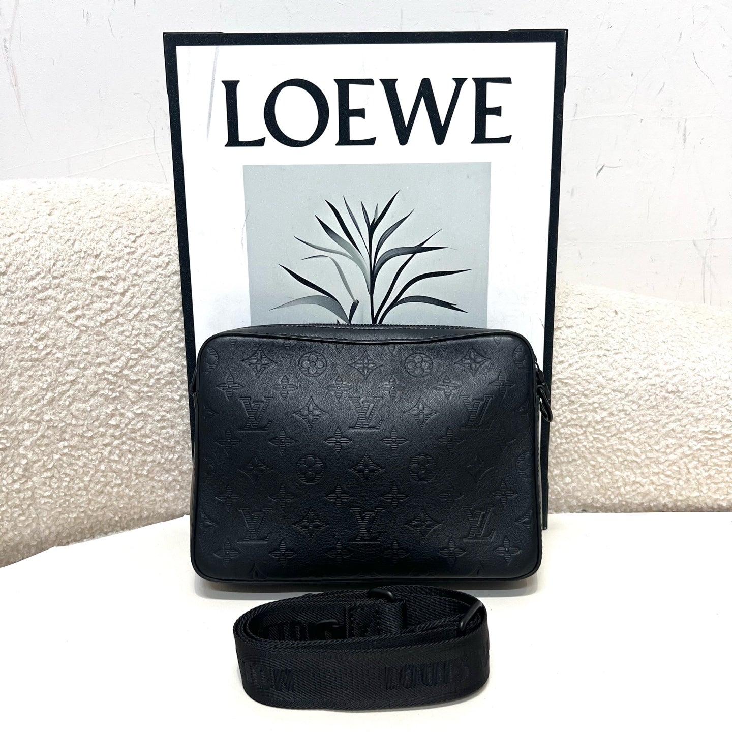 Louis Vuitton - Other - Leather - Black - (medium)