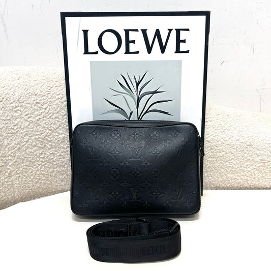 Louis Vuitton - Other - Leather - Black - (medium)