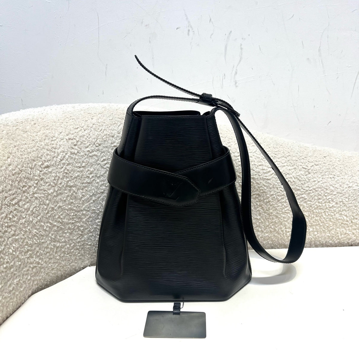 Louis Vuitton - Other - Leather - Black - (Medium)