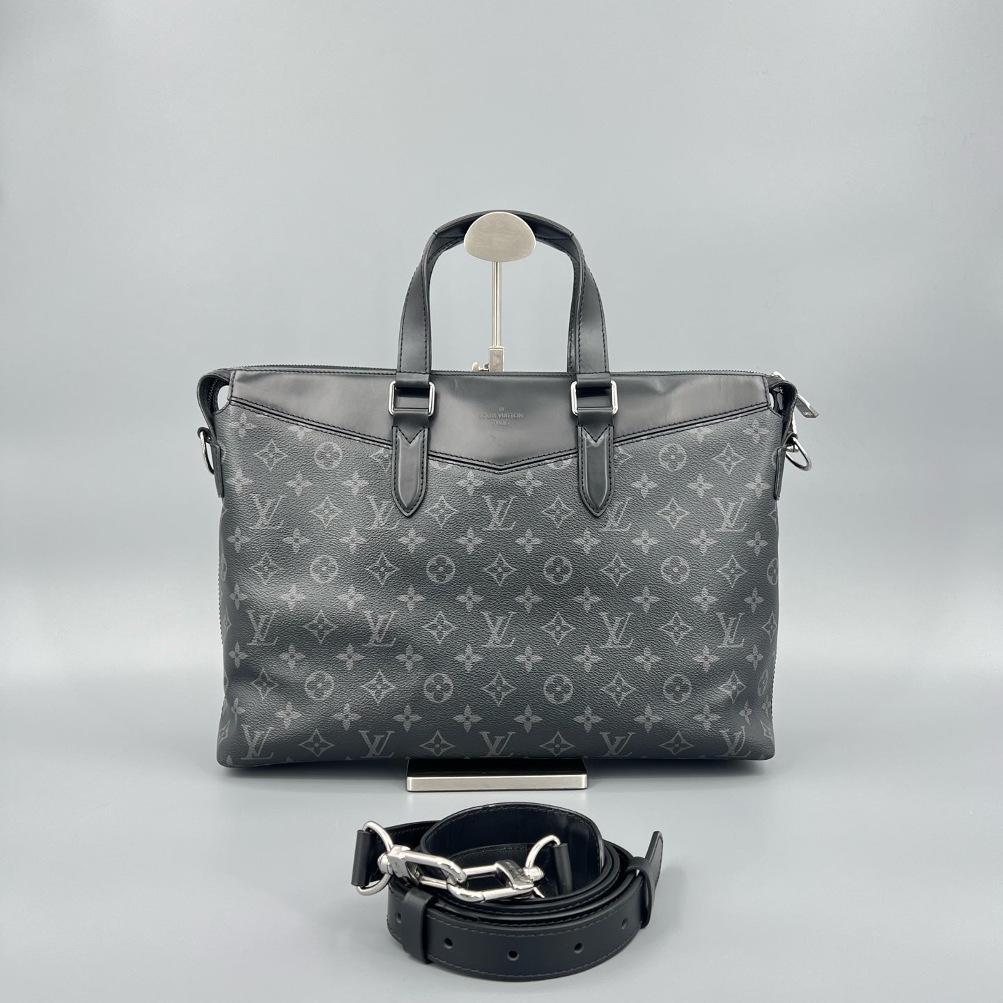 Louis Vuitton - Other - Leather - Black - (medium)