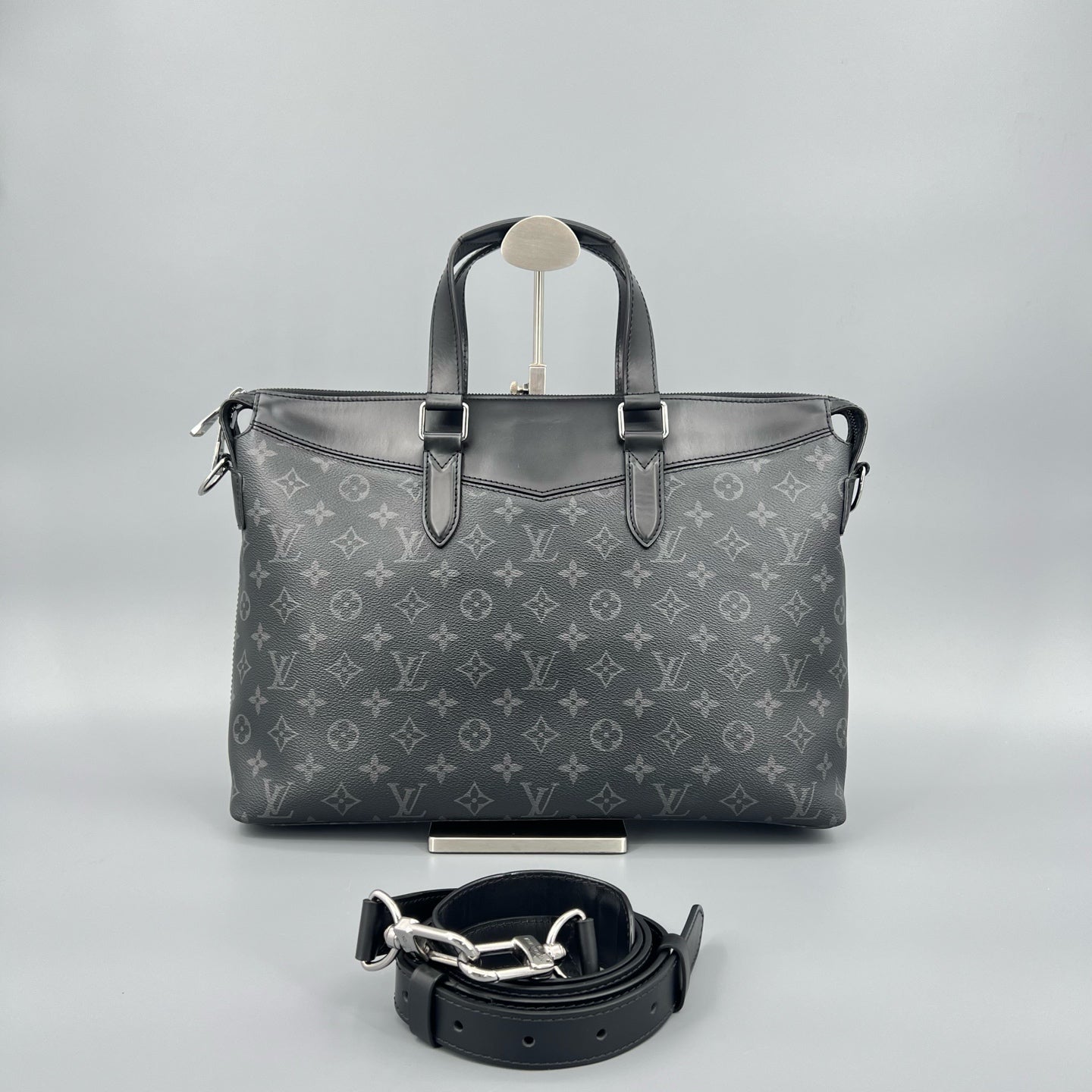 Louis Vuitton - Other - Leather - Black - (medium)
