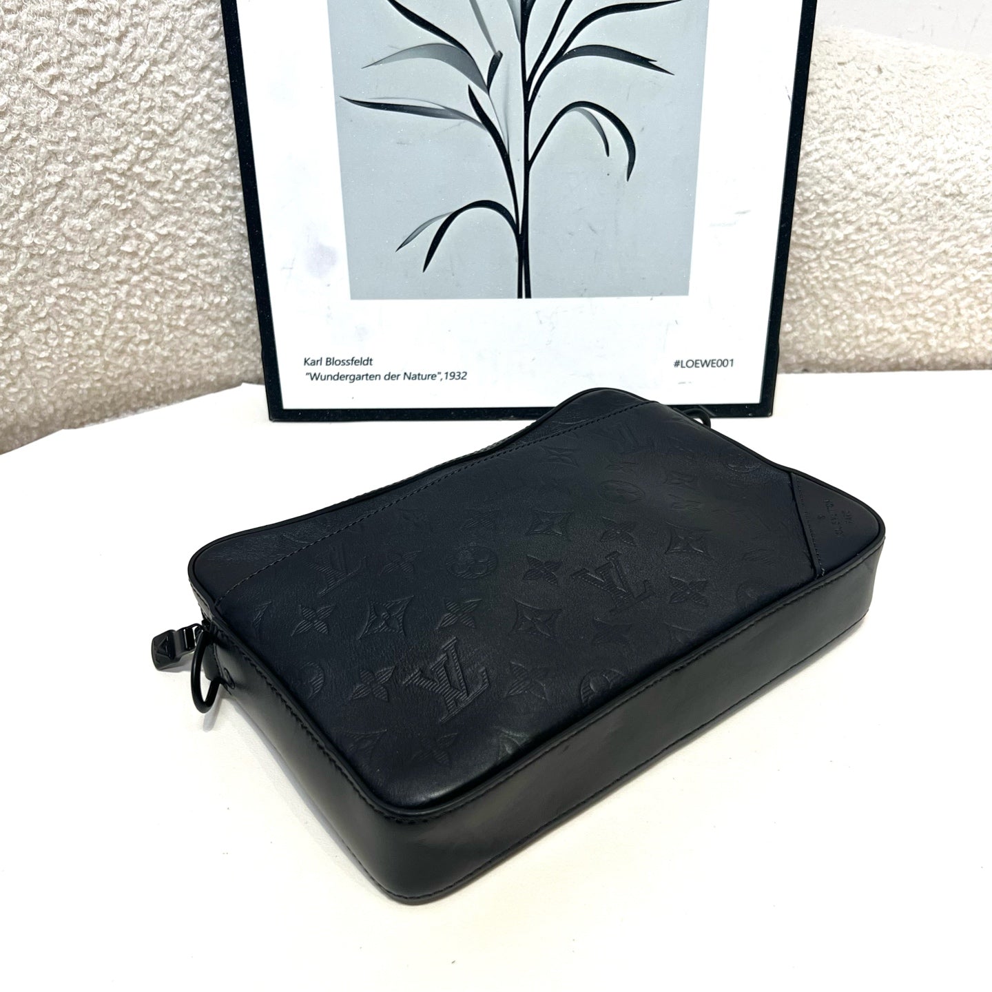 Louis Vuitton - Other - Leather - Black - (medium)