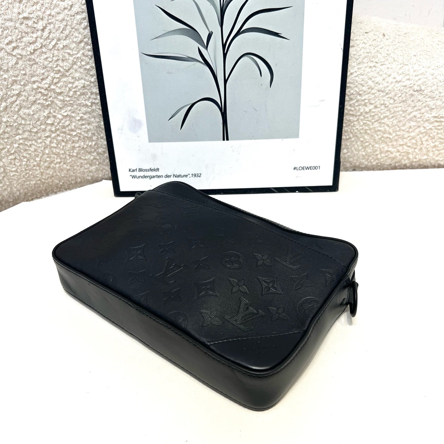 Louis Vuitton - Other - Leather - Black - (medium)