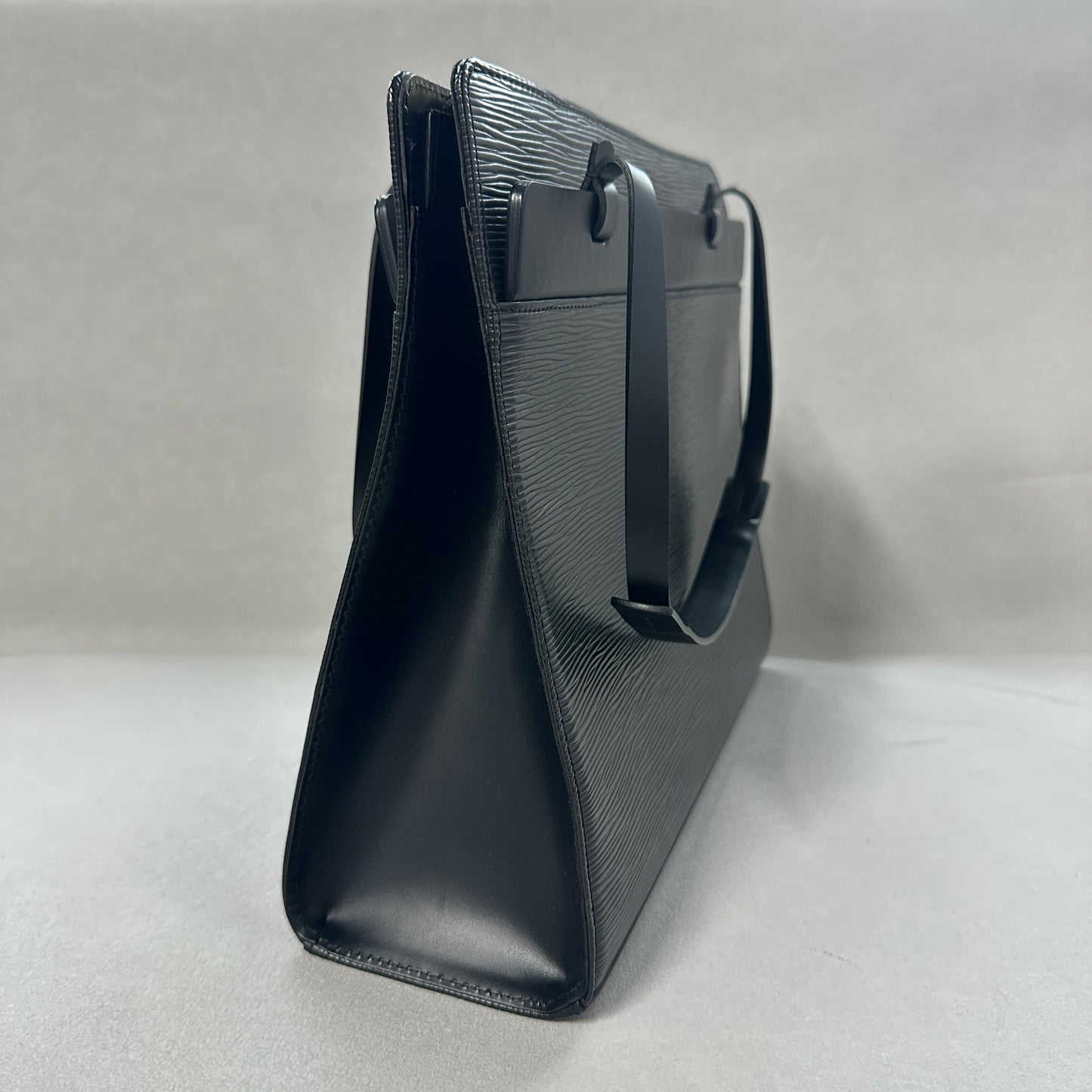 Louis Vuitton - Other - Leather - Black - (medium)