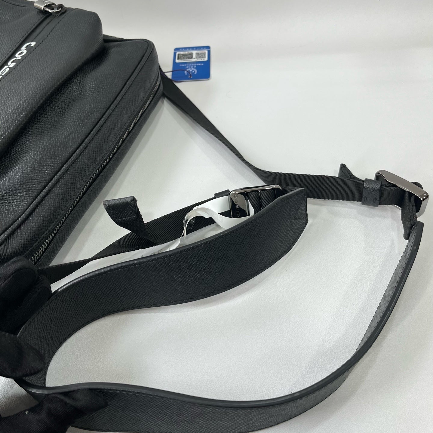 Louis Vuitton - Other - Leather - Black - (medium)