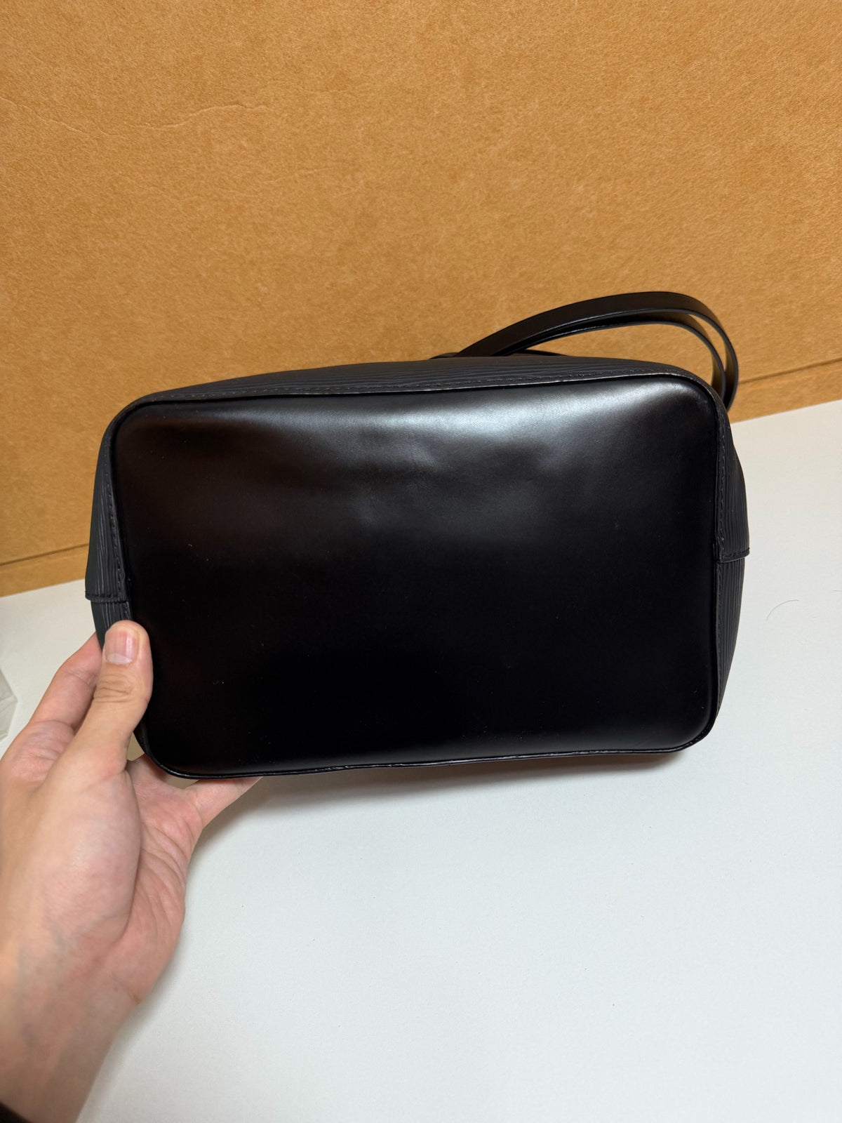 Louis Vuitton - Other - Leather - Black - (Medium)