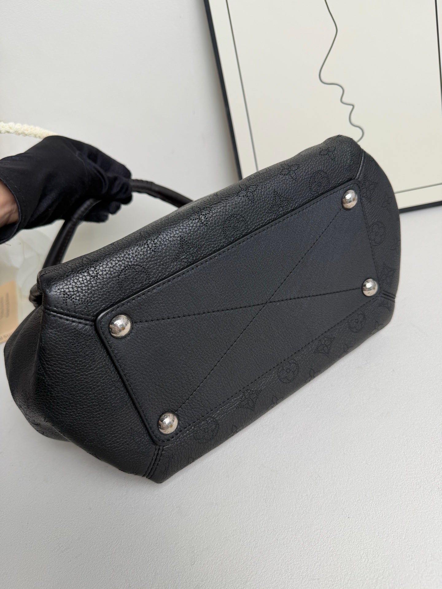 Louis Vuitton - Other - Leather - Black - (medium)