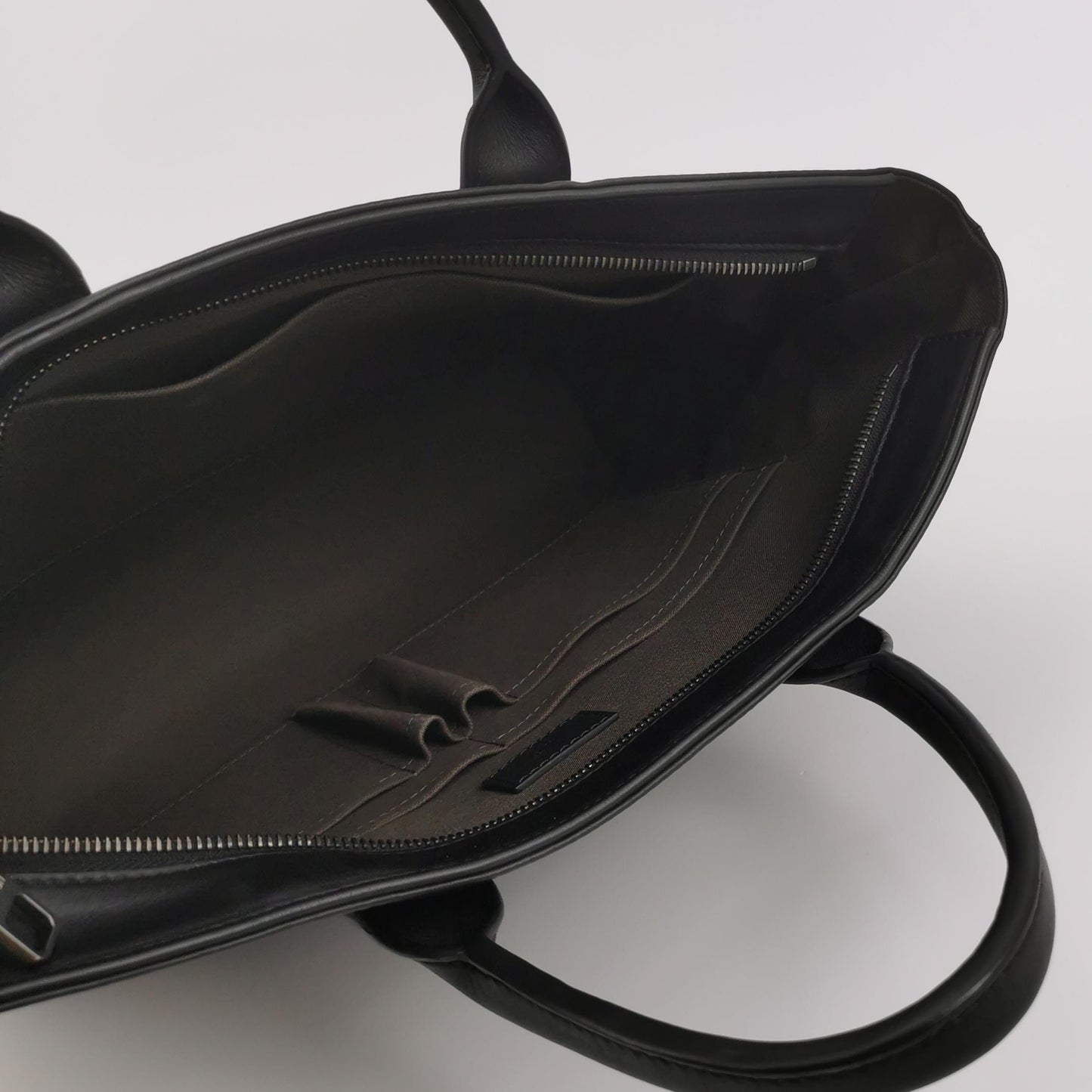 Louis Vuitton - Other - Leather - Black - (medium)