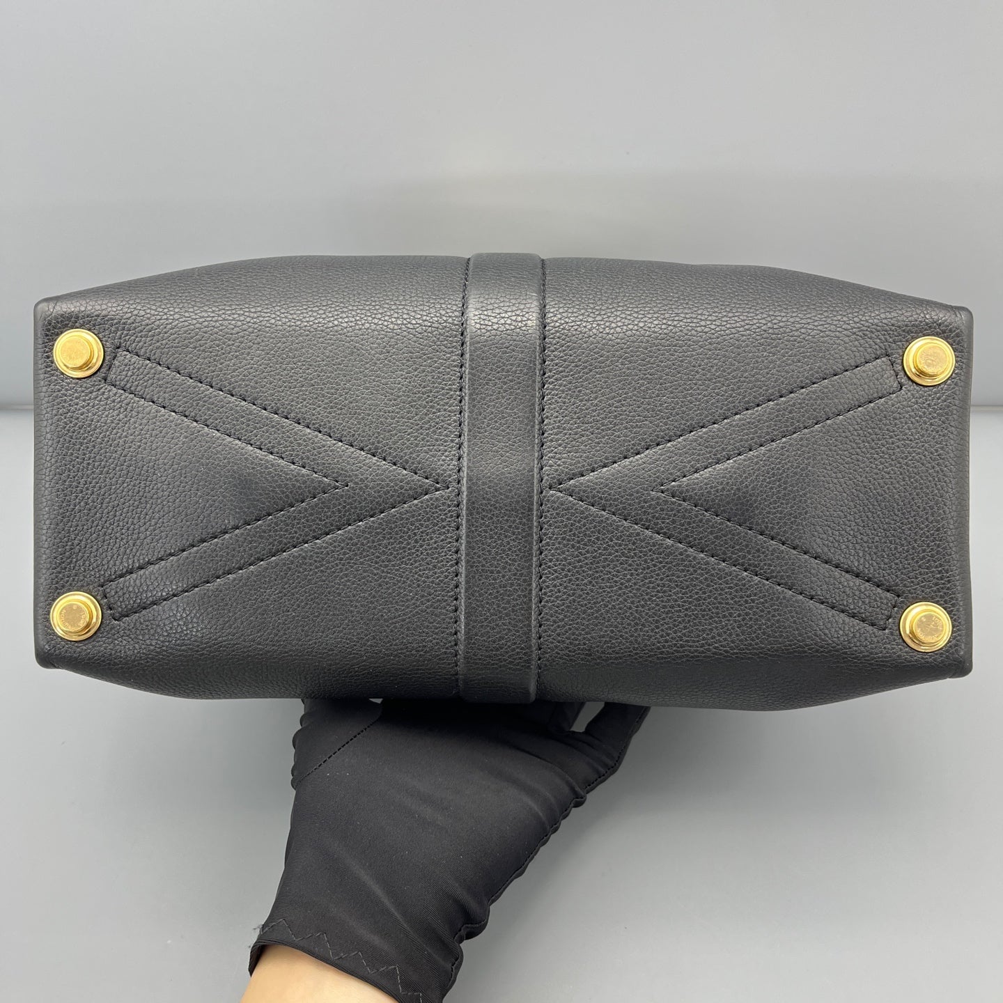 Louis Vuitton - Other - Leather - Black - (medium)