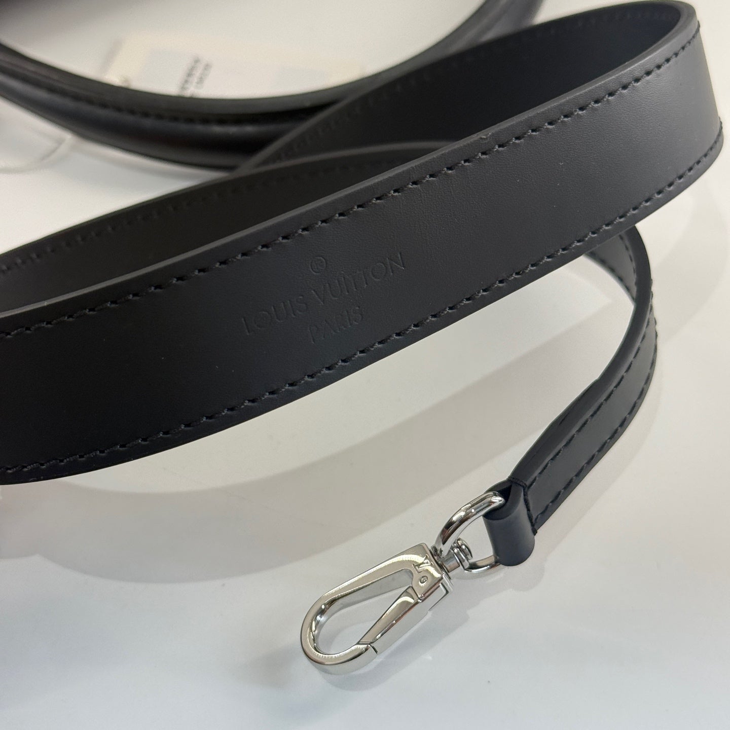 Louis Vuitton - Other - Leather - Black - (medium)