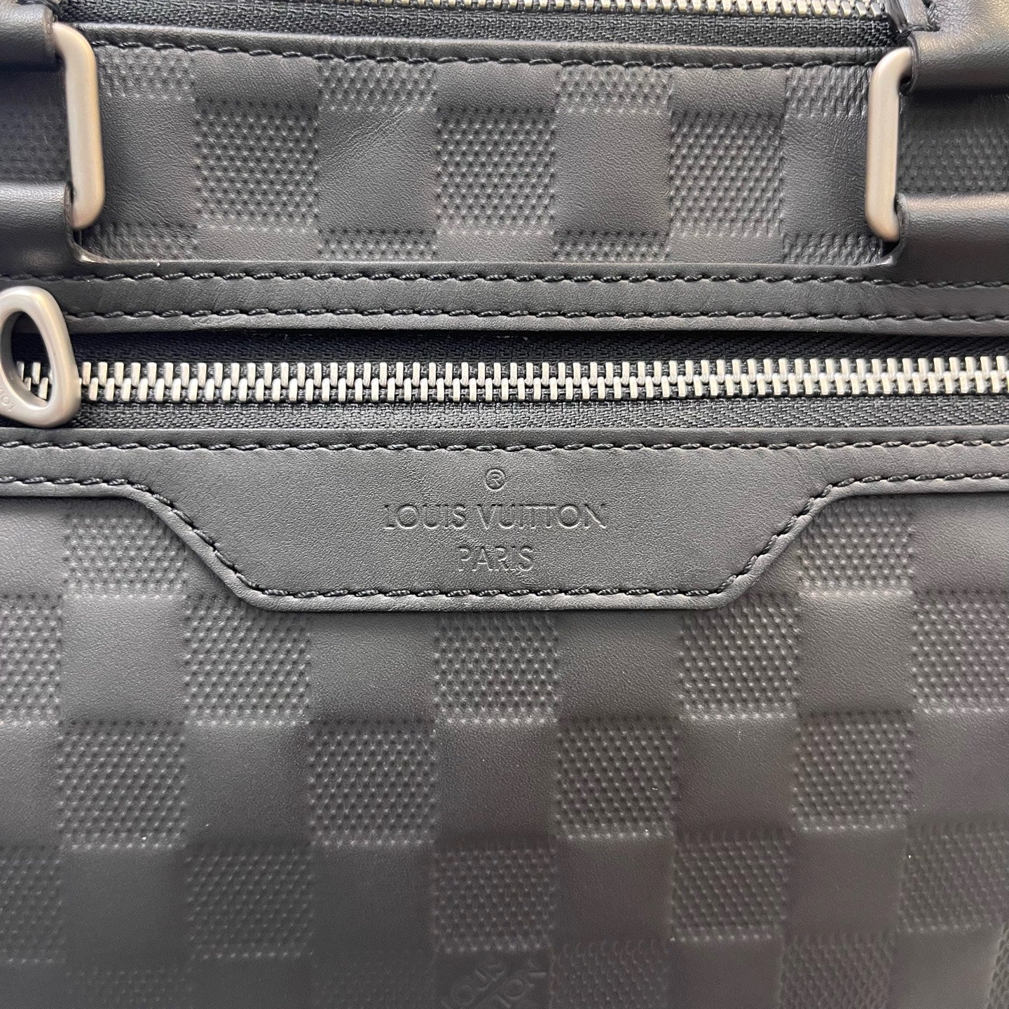 Louis Vuitton - Other - Leather - Black - (Medium)
