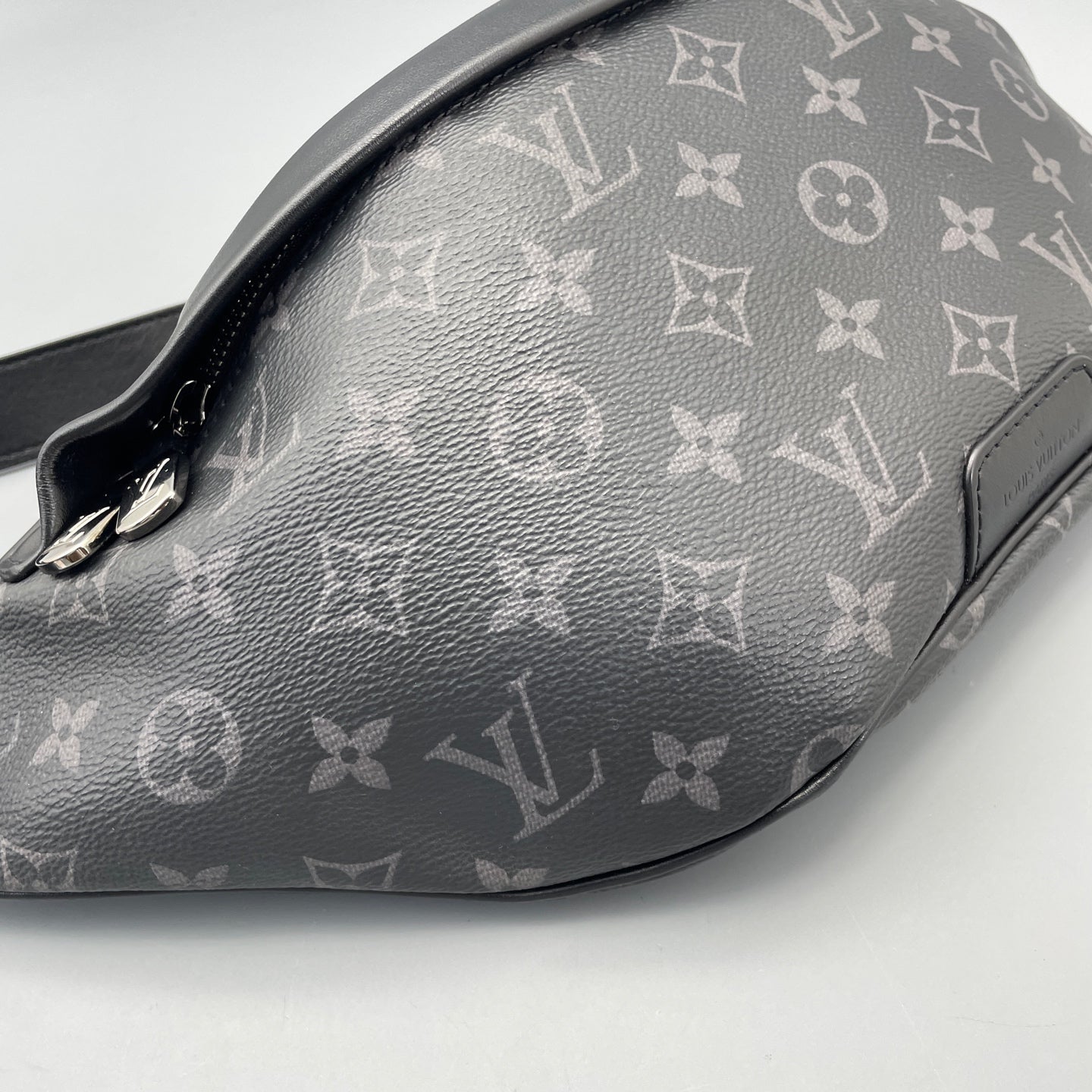 Louis Vuitton - Other - Leather - Black - (medium)