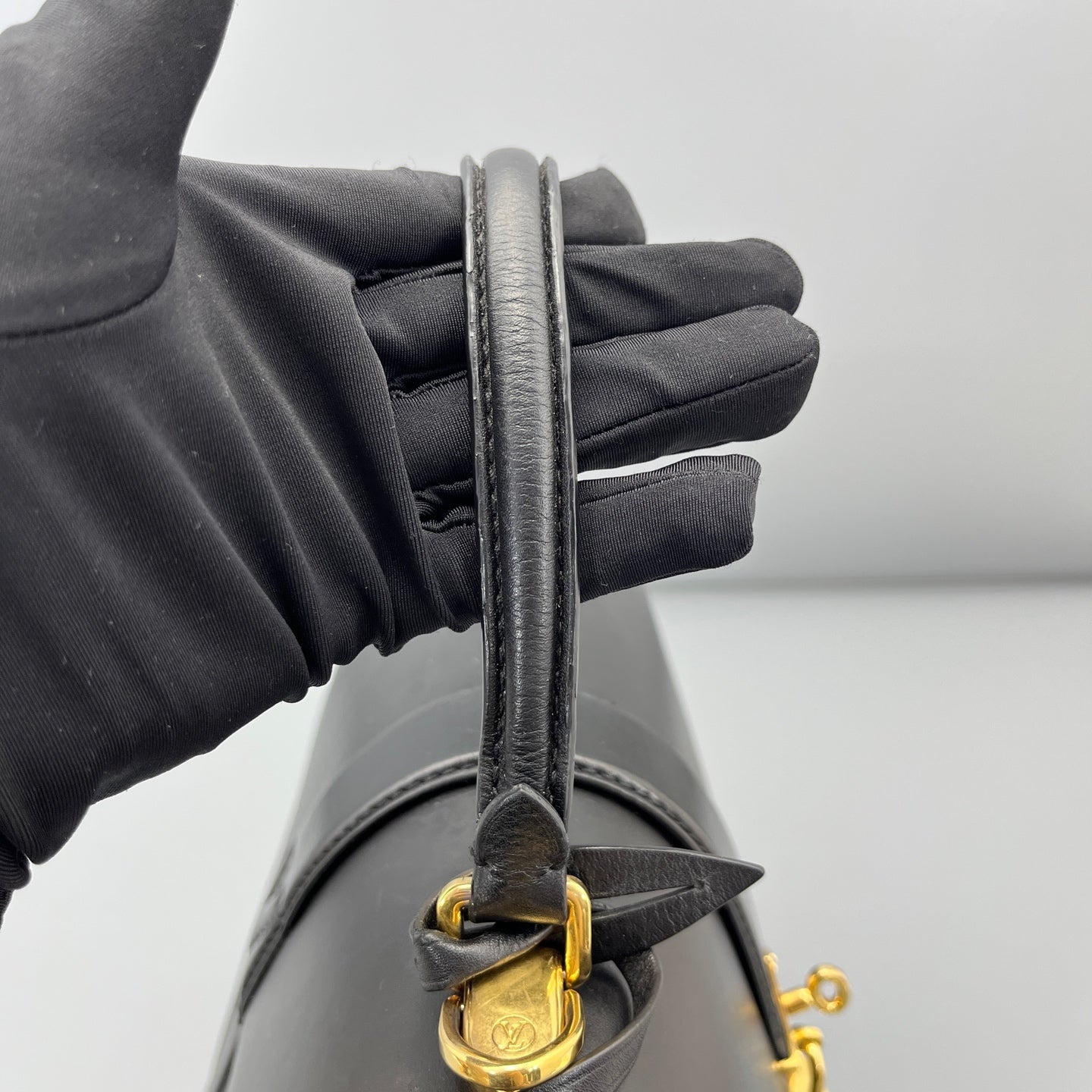 Louis Vuitton - Other - Leather - Black - (medium)