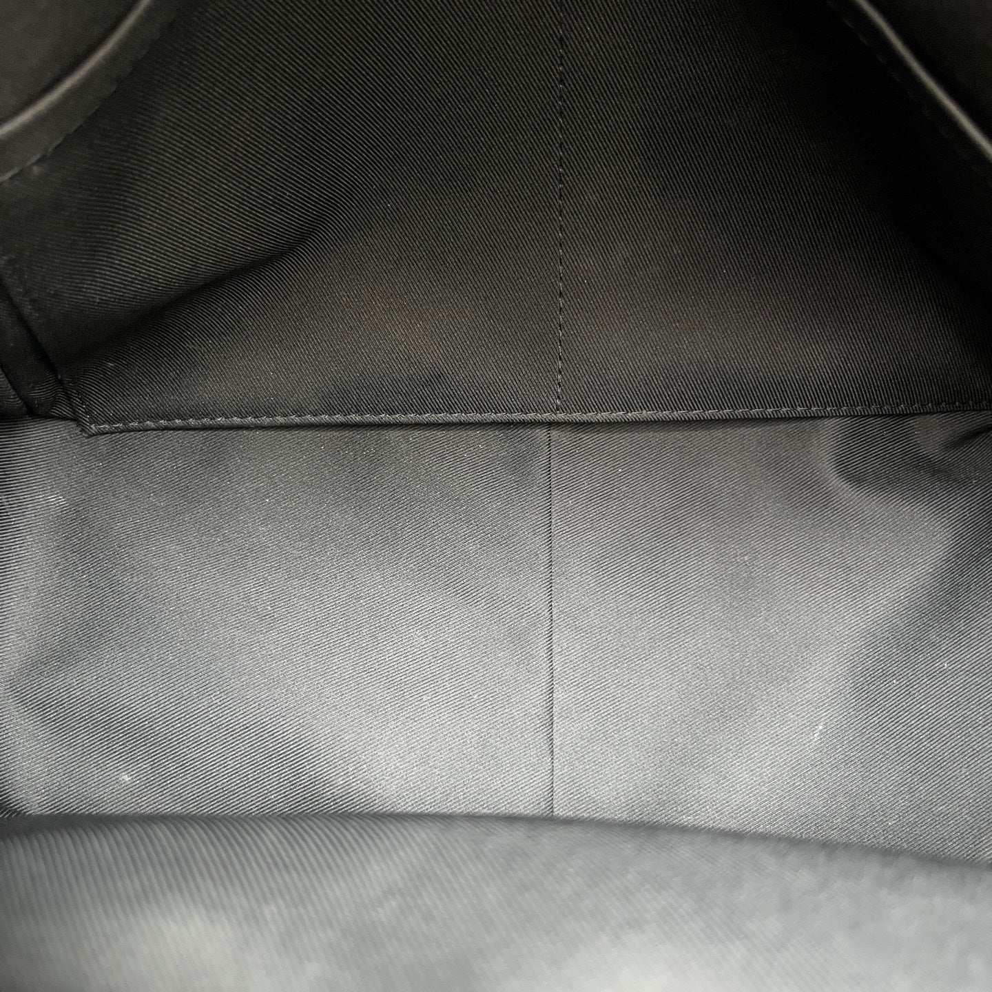 Louis Vuitton - Other - Leather - Black - (medium)
