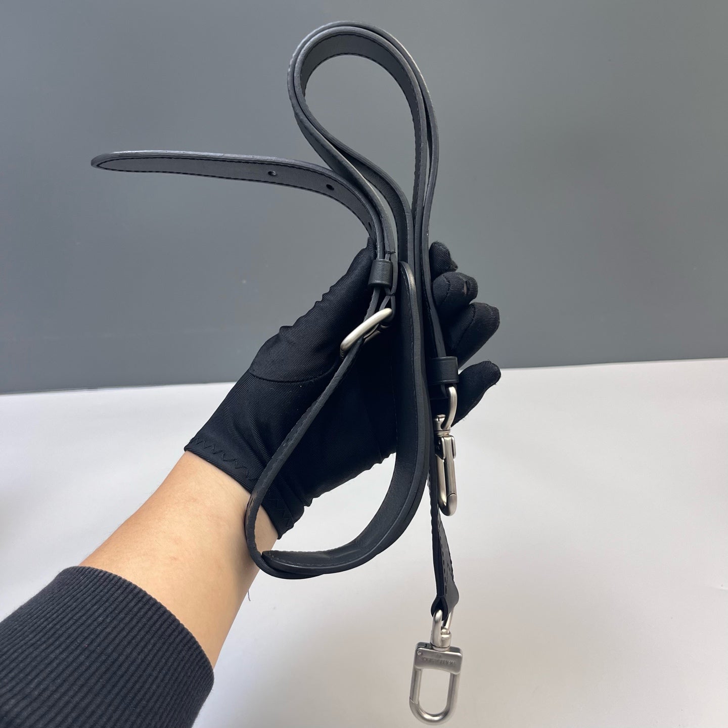 Louis Vuitton - Other - Leather - Black - (Medium)
