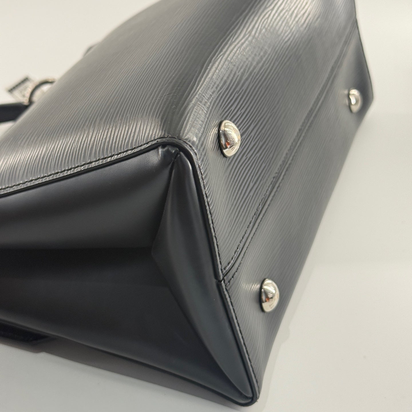 Louis Vuitton - Other - Leather - Black - (medium)