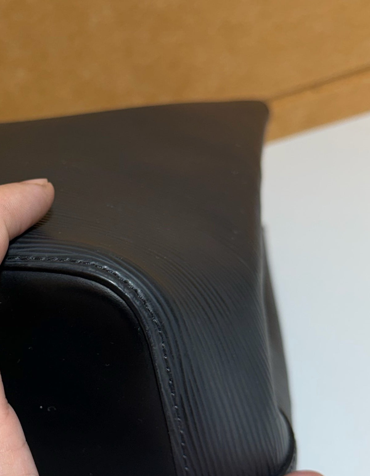 Louis Vuitton - Other - Leather - Black - (Medium)