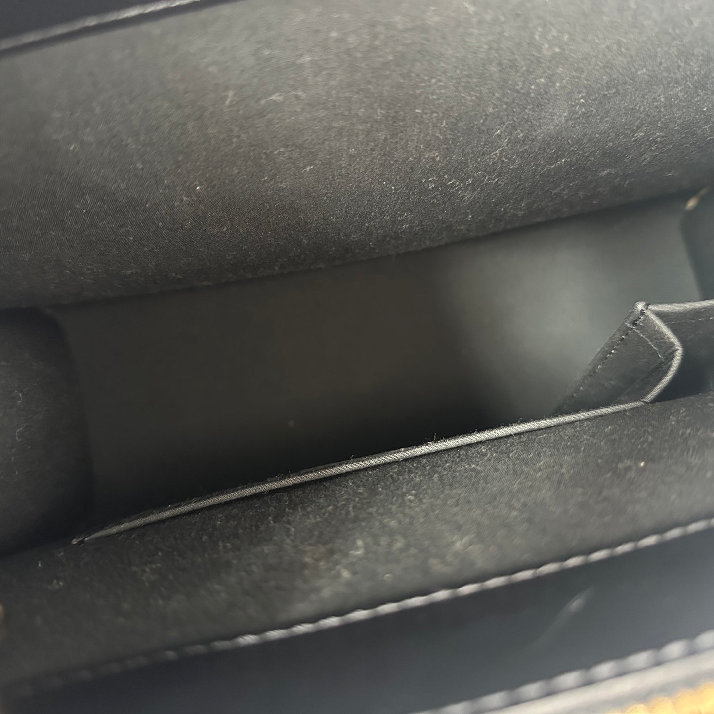 Louis Vuitton - Other - Leather - Black - (medium)