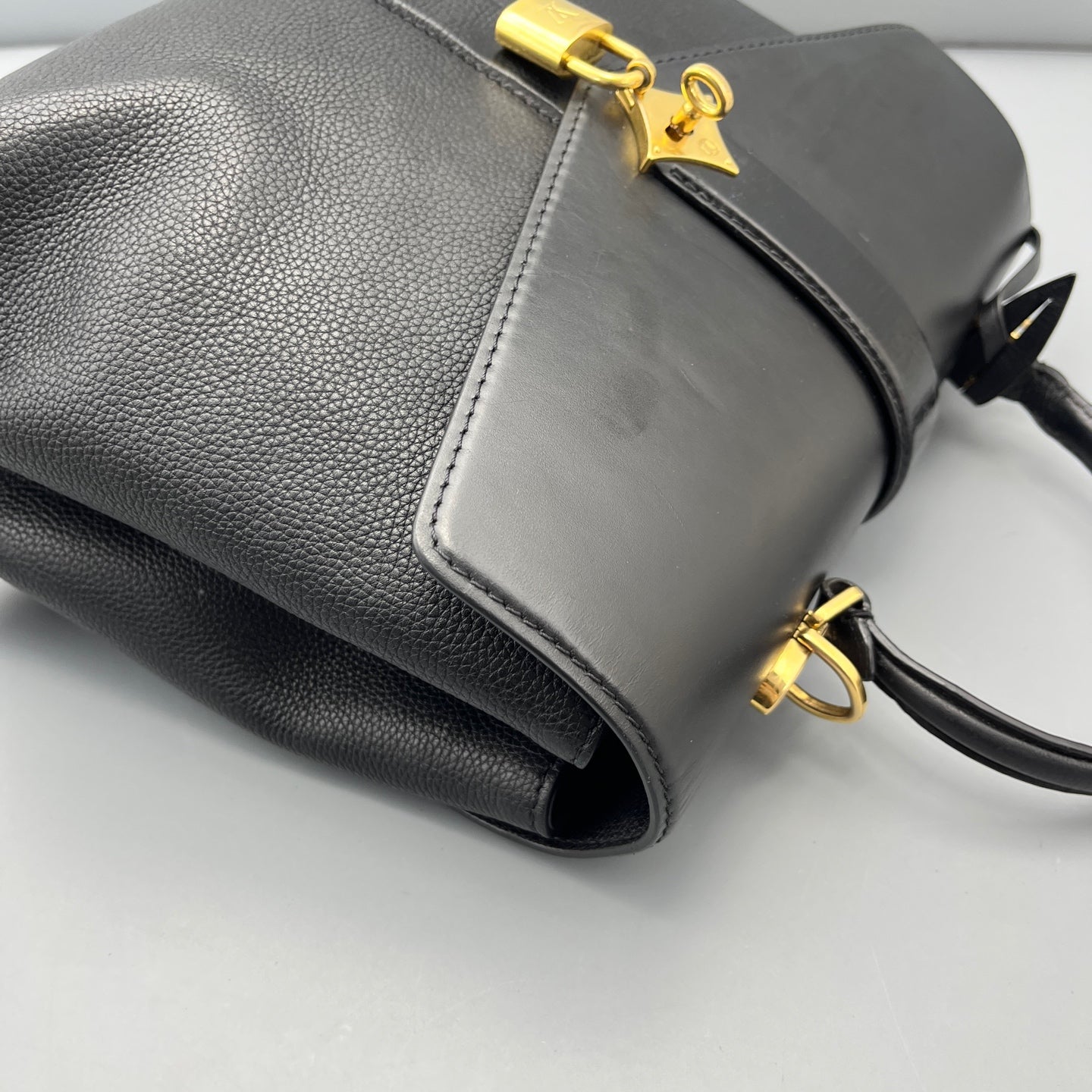 Louis Vuitton - Other - Leather - Black - (medium)