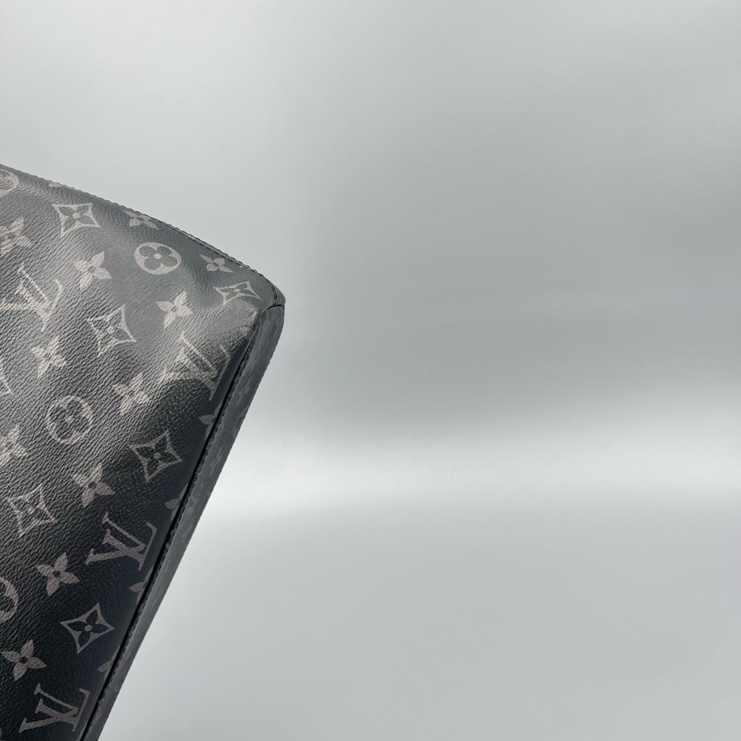Louis Vuitton - Other - Leather - Black - (medium)