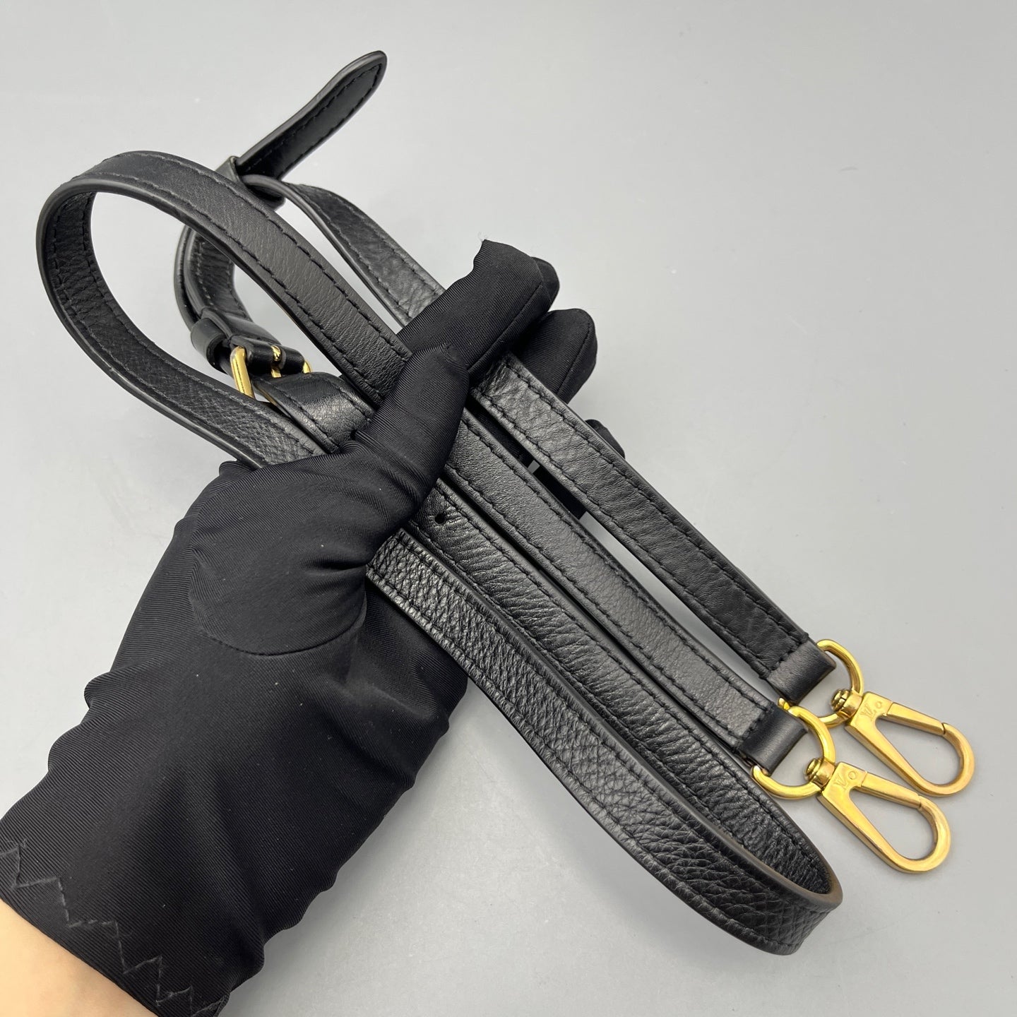 Louis Vuitton - Other - Leather - Black - (medium)